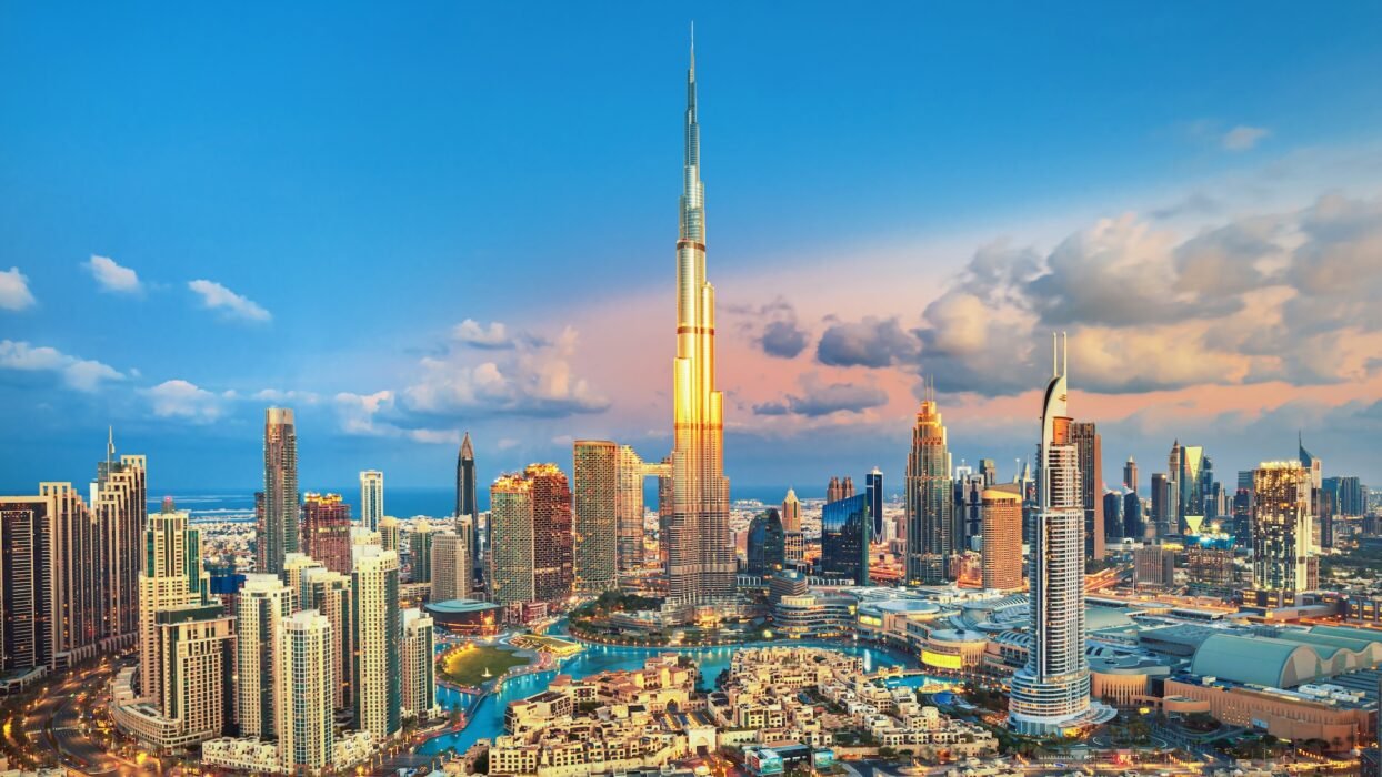 Dubai Signature Tour: City Wonders & Desert Magic
